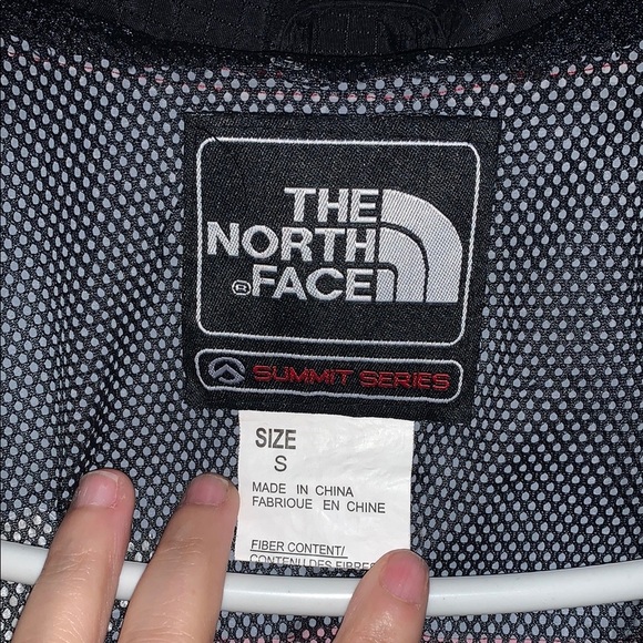 The North Face Kids Red Jacket - Picture 7 of 15